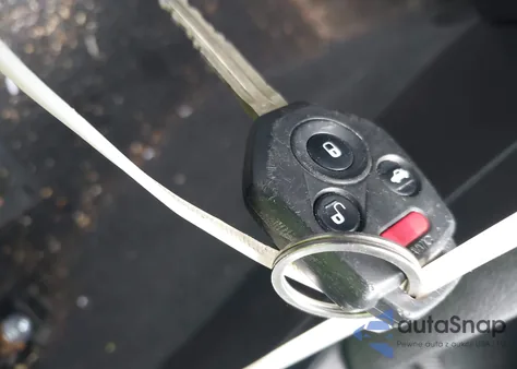 2017 Subaru Outback 2.5I Premium z USA, uszkodzony, nr VIN 4S4BSAFC1H3382877